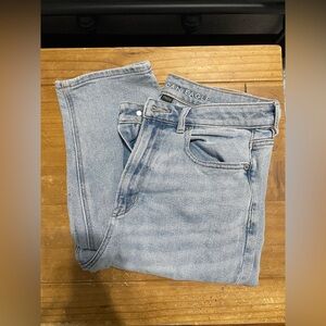 American Eagle Light Blue Denim Jeans - mom style